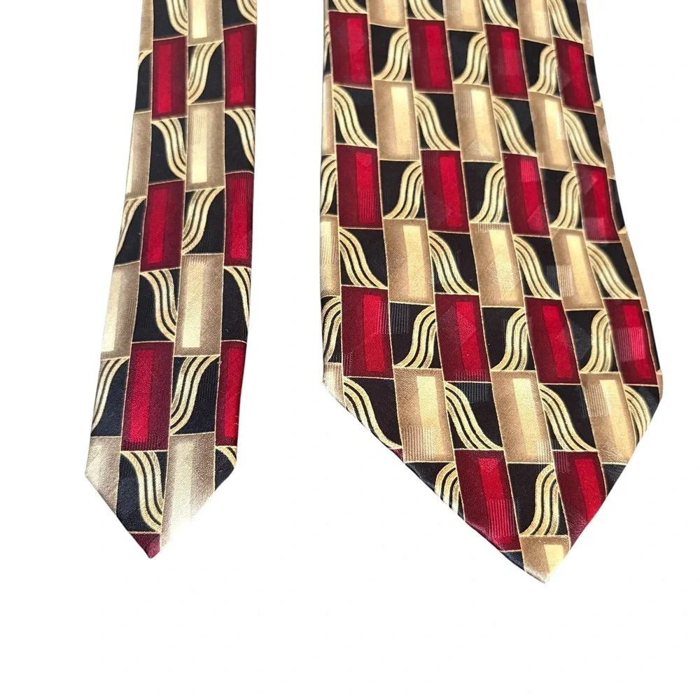 Signorcelli d'Italia Tie Men's 100% Silk Red Gold Black Geometric‎ Made in Korea